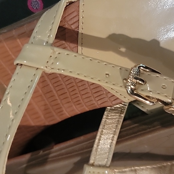 @@ CUTENESS - Picture 4 of 8